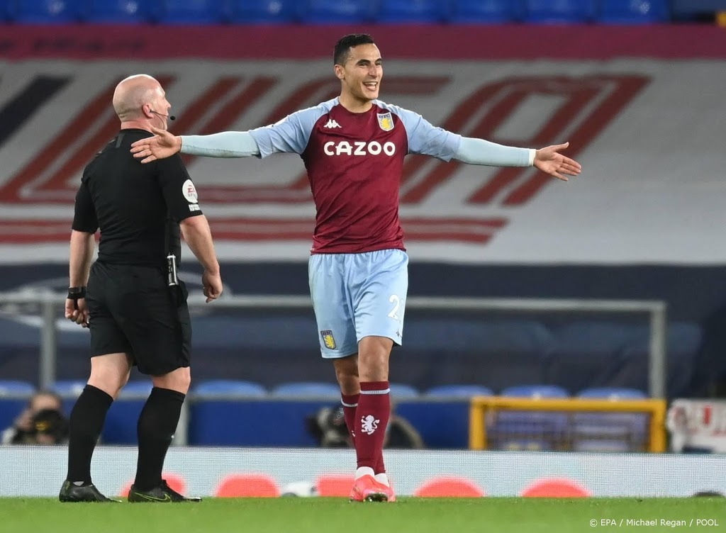 El Ghazi schiet Aston Villa langs Everton