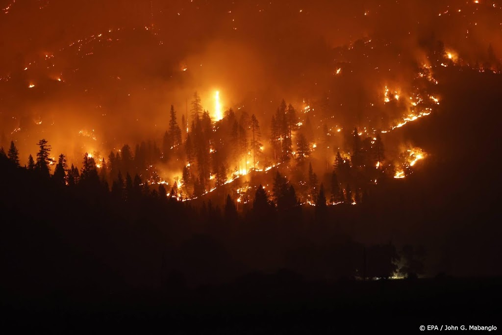 Duizenden geëvacueerd door enorme natuurbrand New Mexico