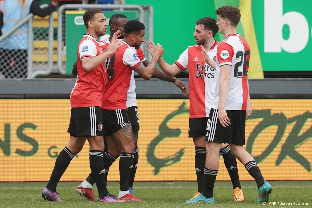 Feyenoord wint tussen Europese duels door simpel van Fortuna