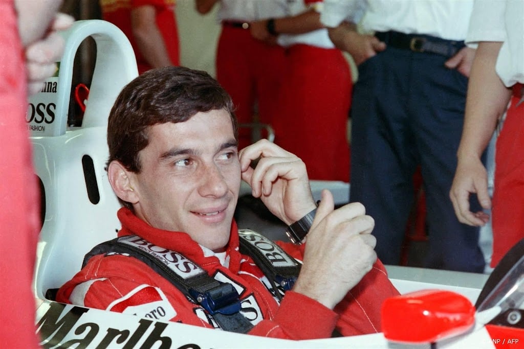 Imola herdenkt verongelukte F1-coureur Senna in bijzijn familie