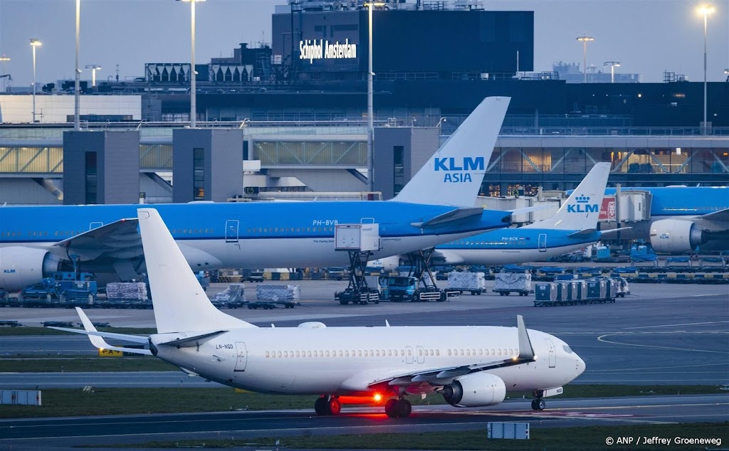 Schiphol weerspreekt versoepelde voorwaarden natuurvergunning