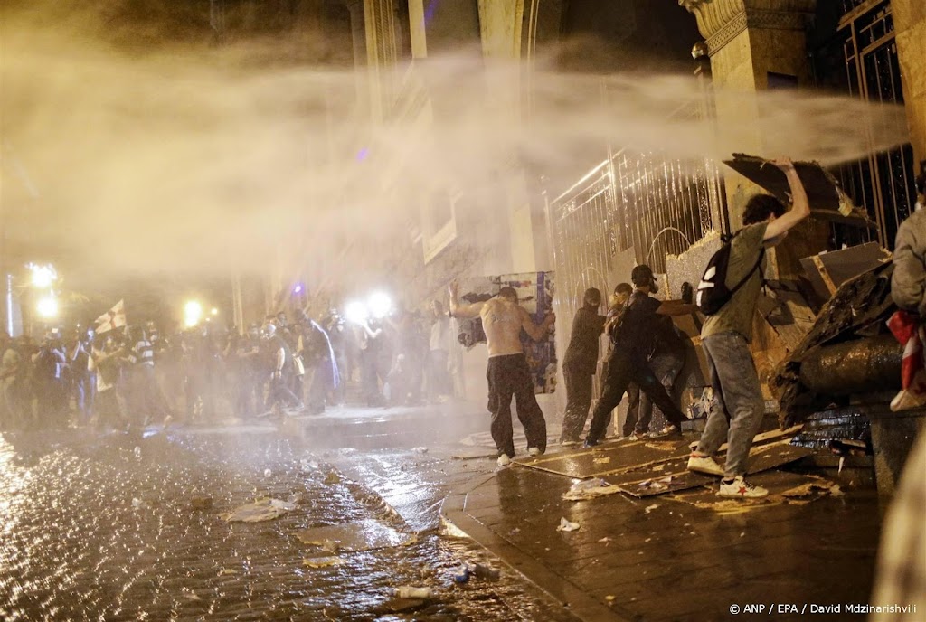 Weer confrontaties met politie bij pro-Europese protesten Georgië