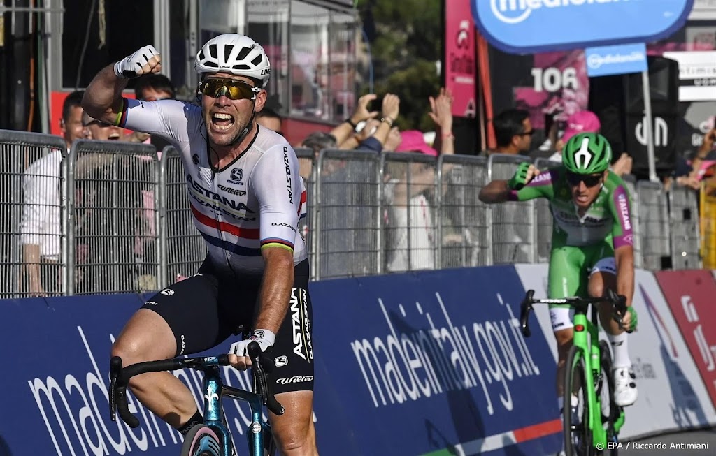 Wielrenner Cavendish rijdt criterium in Maastricht 
