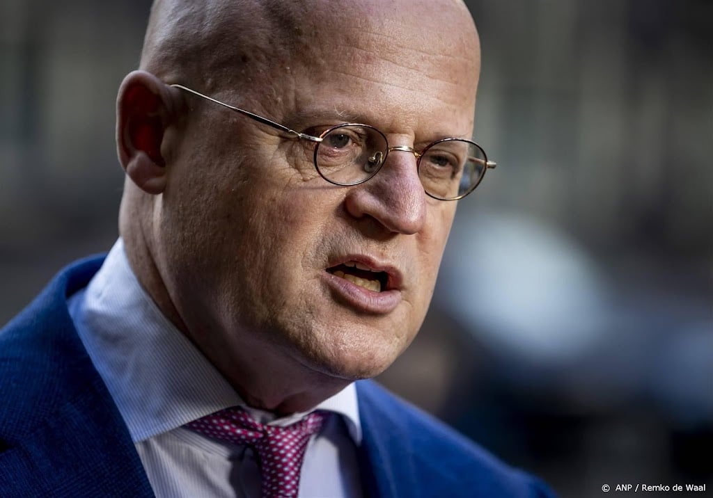Oud-minister Grapperhaus wordt hoogleraar in Rotterdam