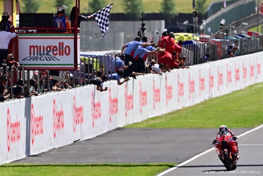 Bagnaia wint sprintrace van GP Italië, WK-leider Martín crasht