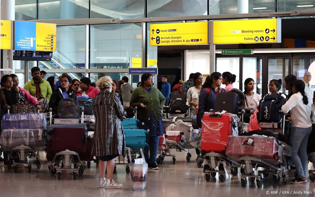Lange rijen op Heathrow Airport Londen door staking grenspolitie