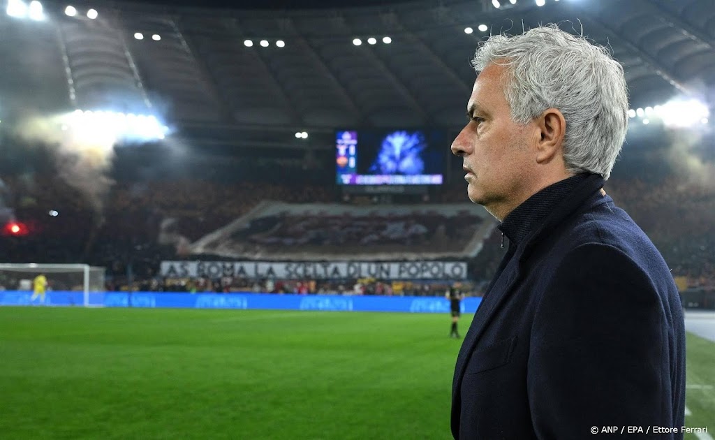 Trainer Mourinho wil naar Fenerbahçe en wacht op akkoord  