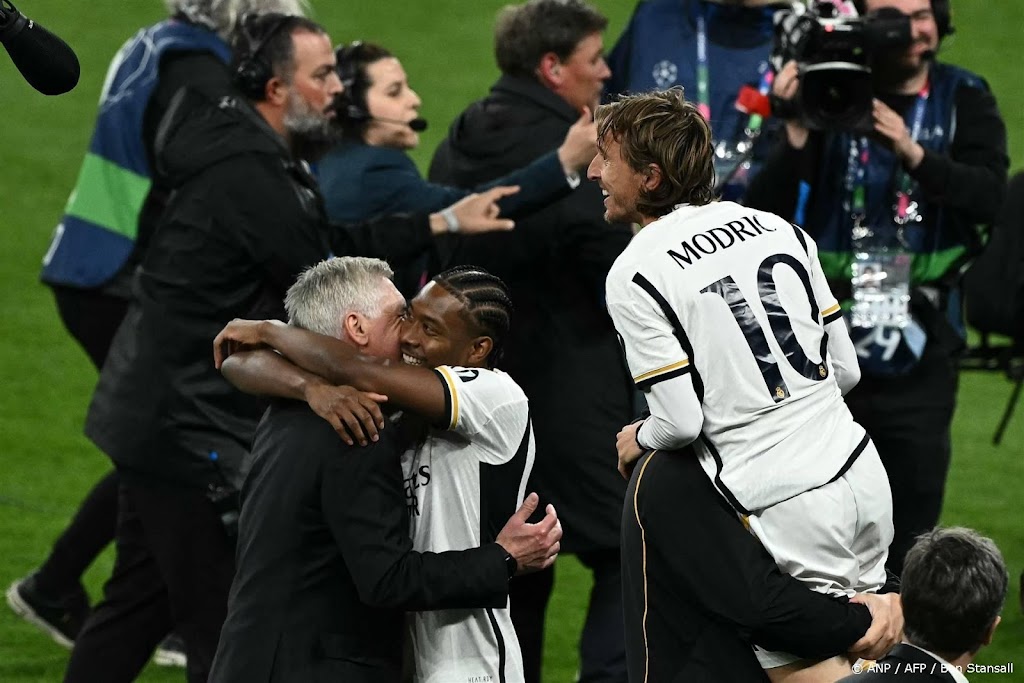 Ancelotti wint Champions League voor vijfde keer als trainer