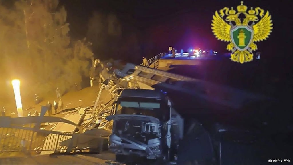 Doden en gewonden na instorten brug Rusland