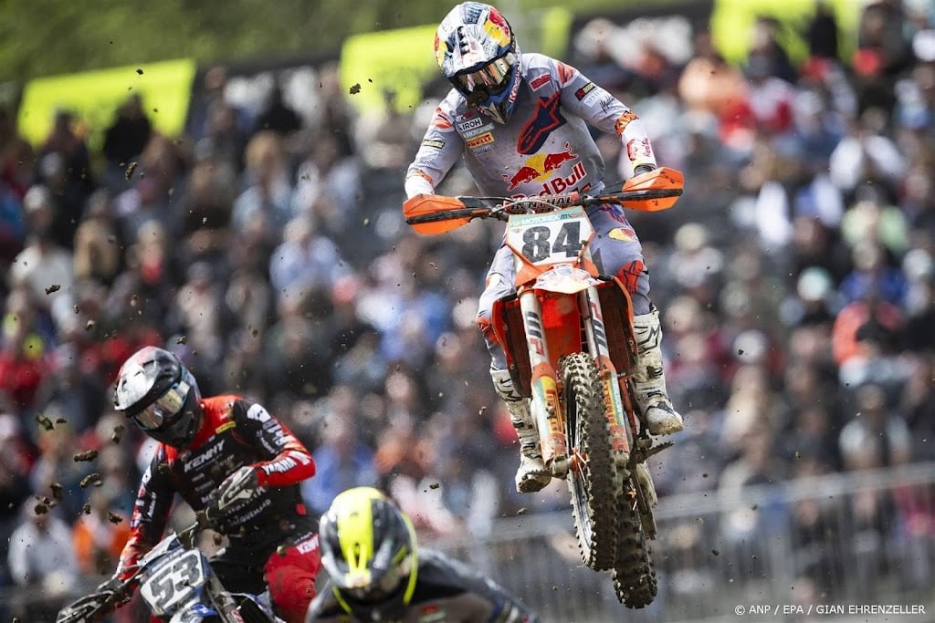 Herlings wint na lange tijd weer wedstrijd in MXGP