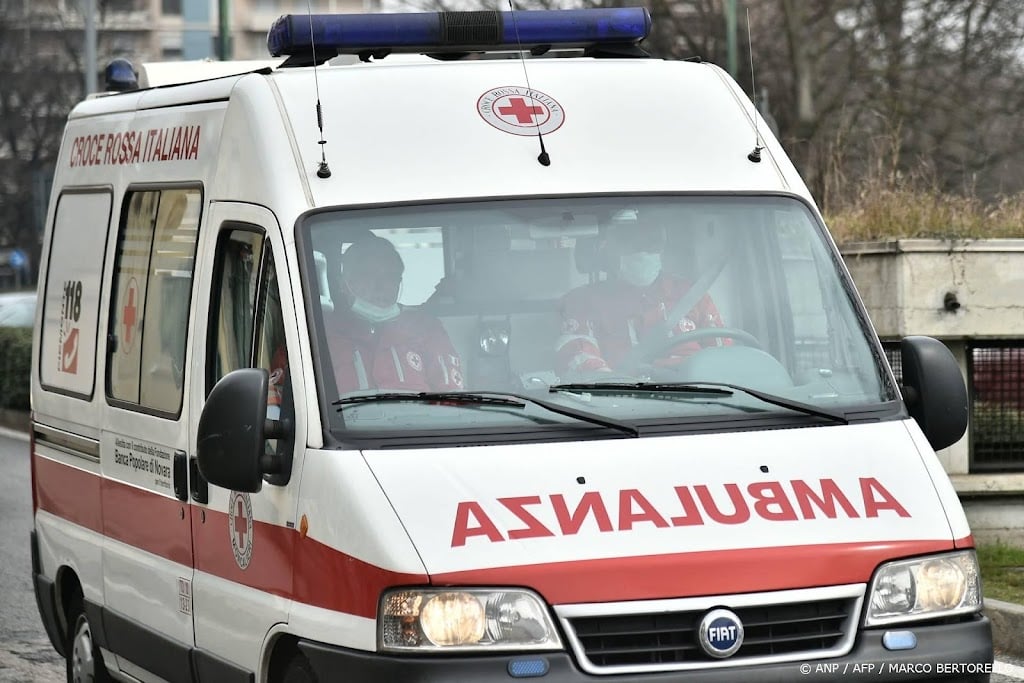 Man na twaalf uur uit grot in Italië bevrijd