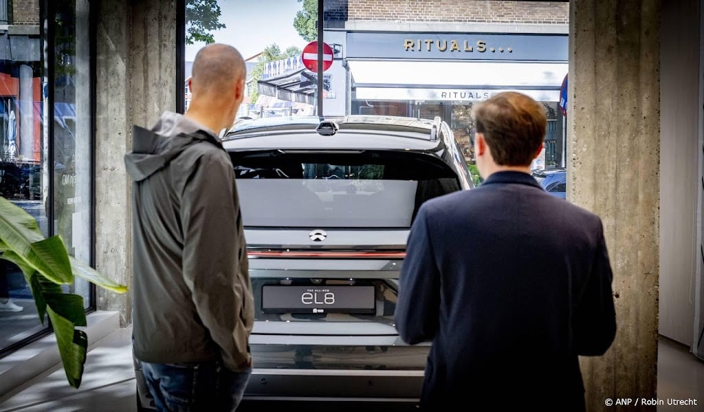 Autoverkoop trekt aan dankzij populairdere elektrische modellen