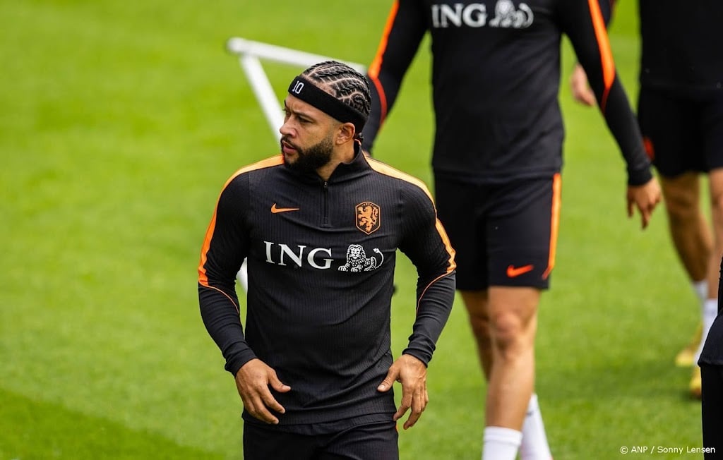 Oranje-aanvaller Depay ziet hitte op WK niet als groot probleem