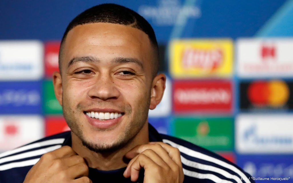 Geslaagde rentree Depay bij Lyon: 4 treffers en 4 assists