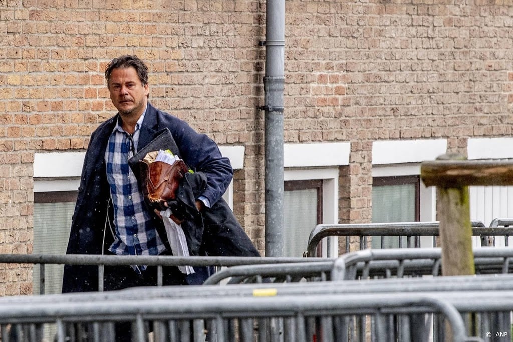 Advocaat Martien R.: 16 jaar? Ik denk dat het OM dat stoer vindt