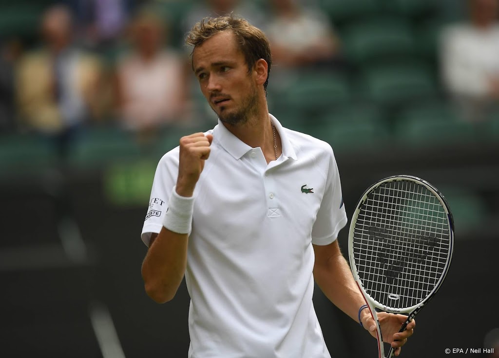 Medvedev probleemloos naar derde ronde Wimbledon