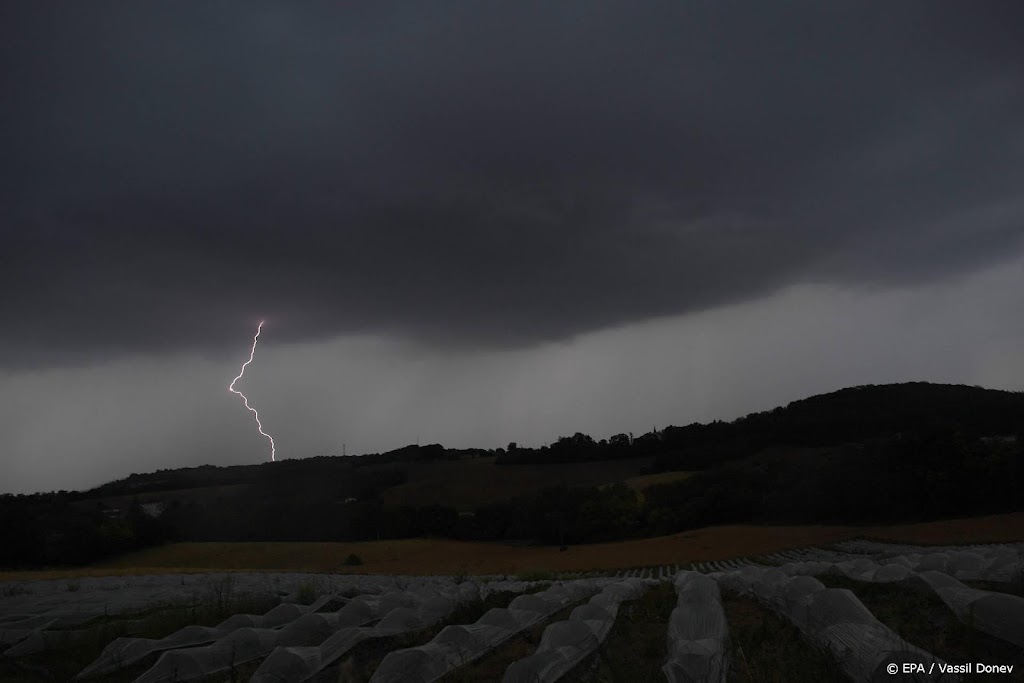 Zeven gewonden door onweer op groot Frans rockfestival