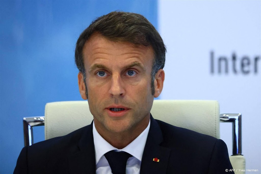 Macron zegt Duits staatsbezoek af om onrust in Frankrijk