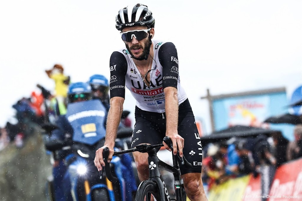Adam Yates troeft broer Simon af in openingsetappe Tour