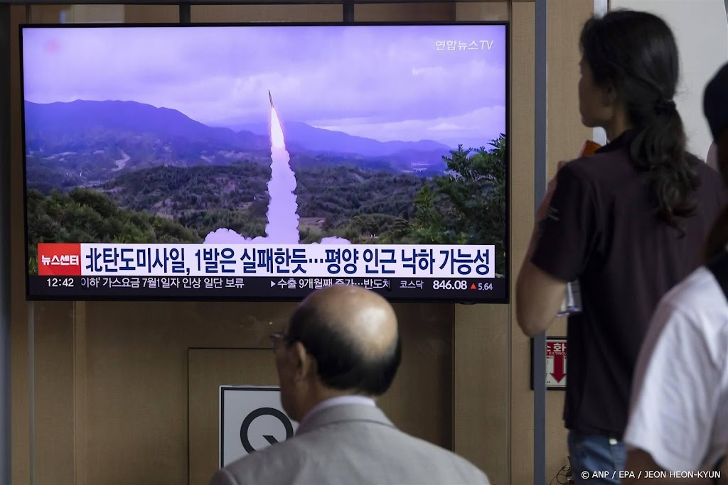 Noord-Korea vuurt raketten af na bezoek Poetin