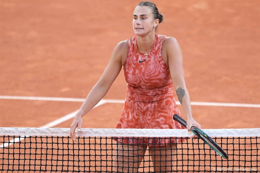Tennisster Sabalenka slaat Wimbledon door schouderblessure over