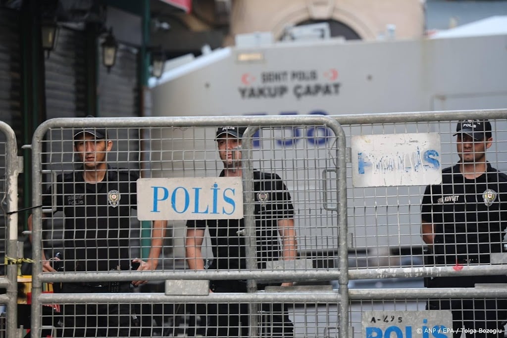 Meer dan honderd aanhoudingen in Turkse stad Izmir