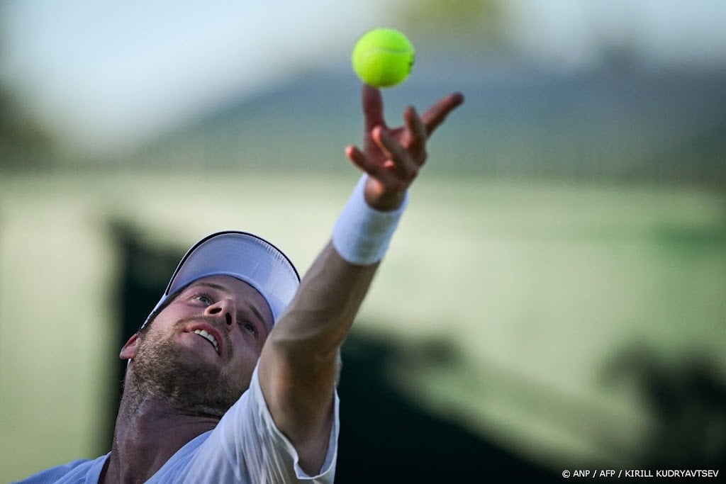 Van de Zandschulp via Arnaldi naar tweede ronde Wimbledon