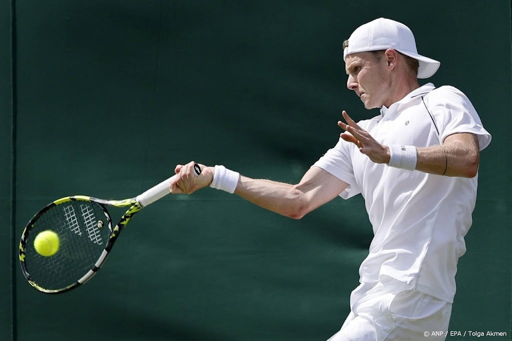 Debutant De Jong na vijfsetter naar tweede ronde Wimbledon