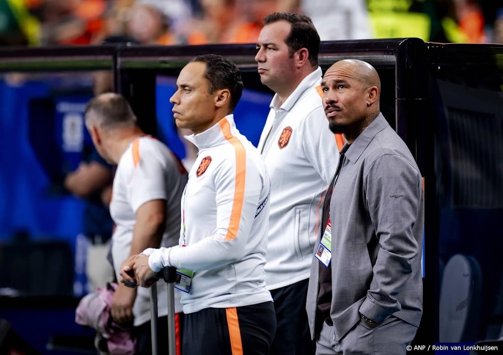 Directeur topvoetbal De Jong accepteert besluit Koeman
