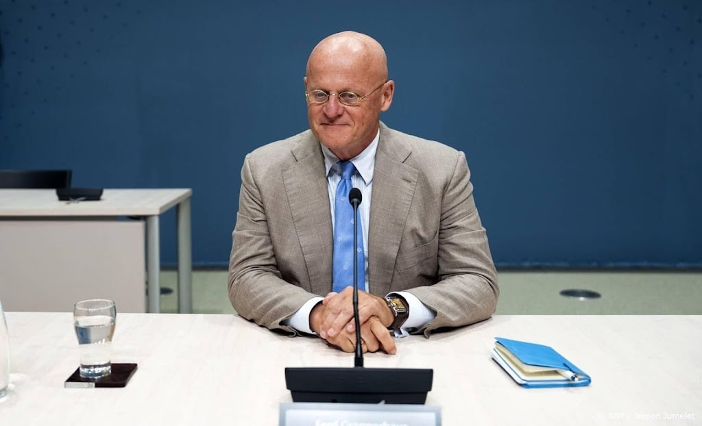 Grapperhaus zichtbaar emotioneel over eenzaamheid door avondklok