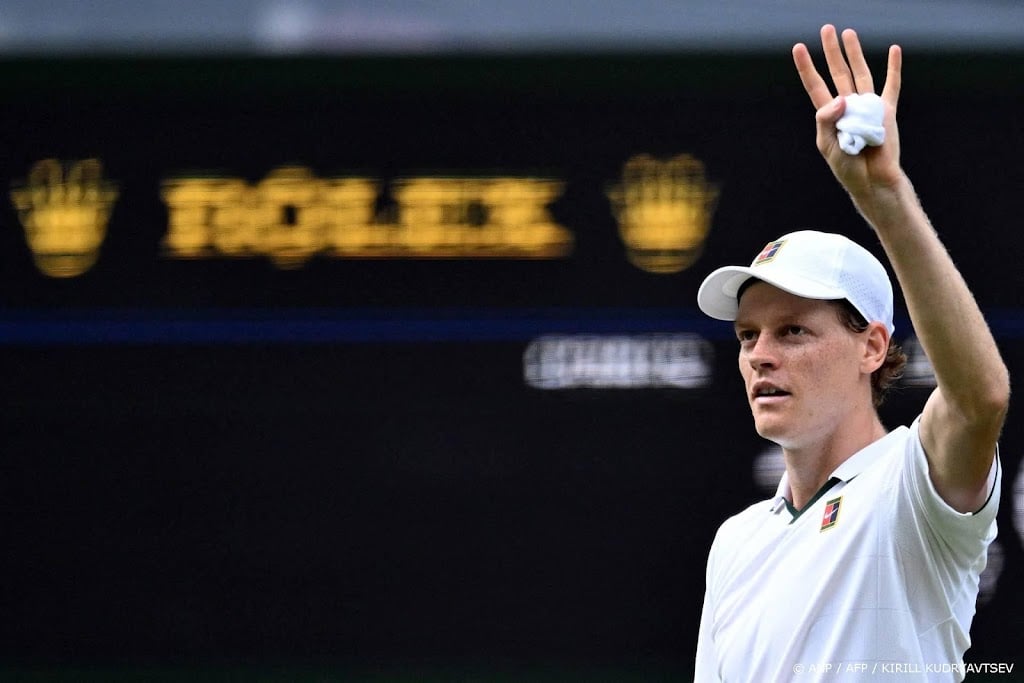 Tennisser Sinner met de nodige moeite naar derde ronde Wimbledon