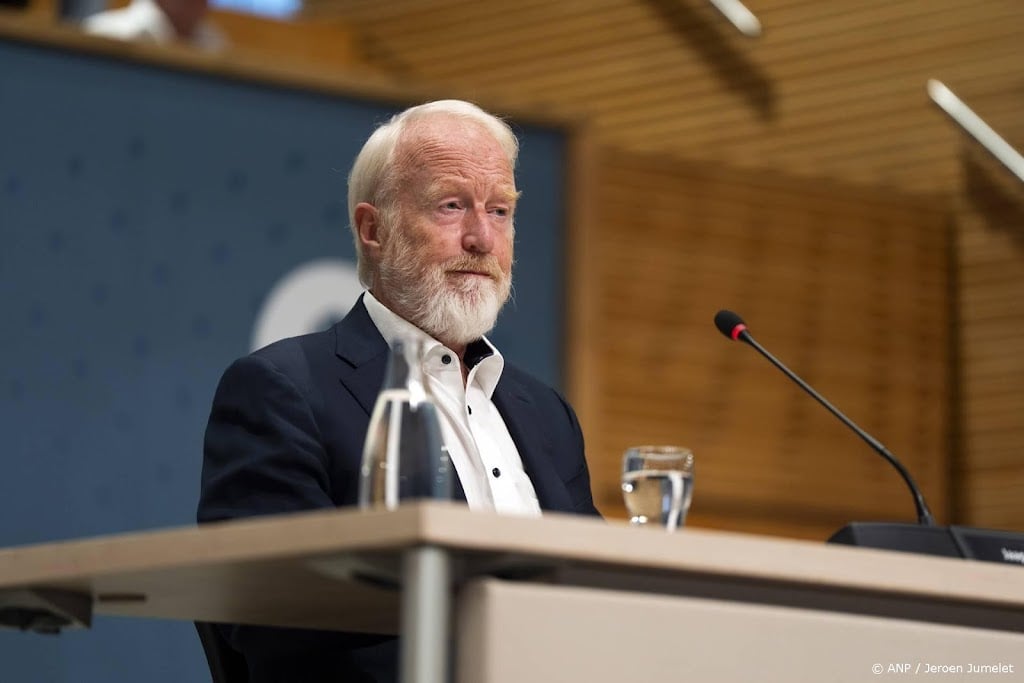 Van Dissel vindt scepsis over mondkapjesplicht nog steeds terecht