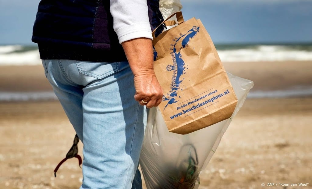 Oproep om strand schoon te houden na afgelasten van opruimdag