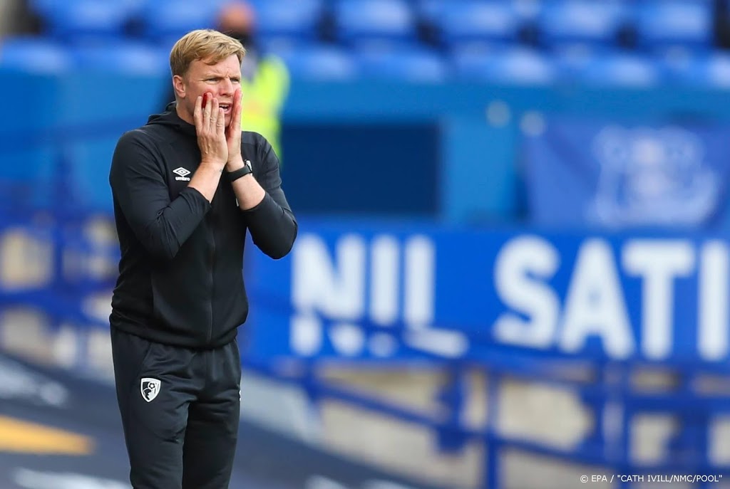 Trainer Howe na acht jaar weg bij gedegradeerd Bournemouth