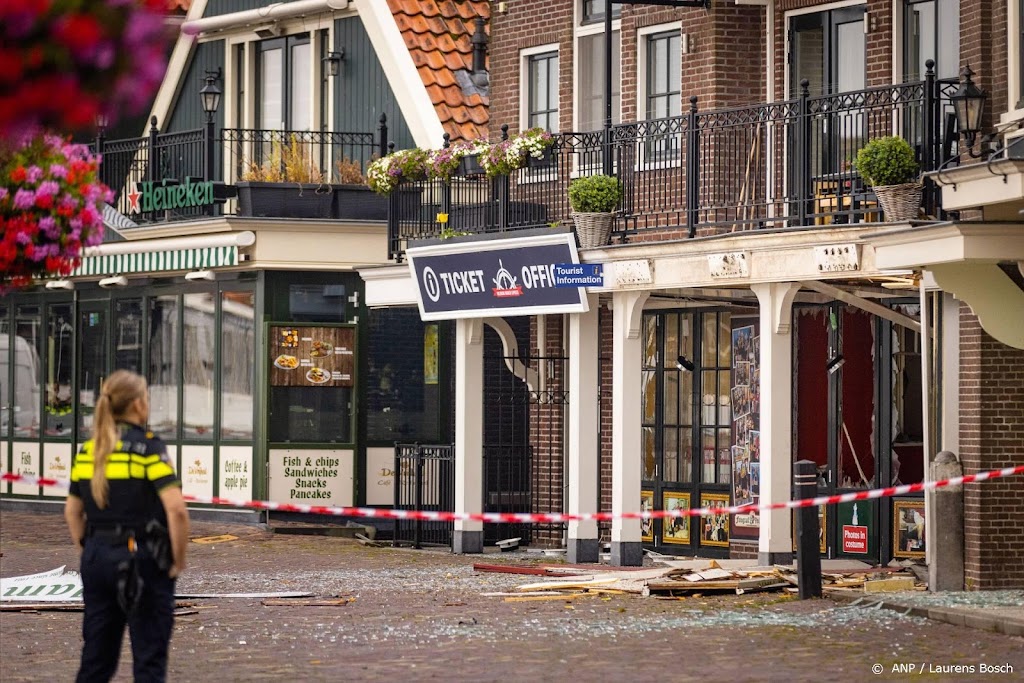 Plofkraak in toeristisch gebied Volendam, politie zoekt getuigen