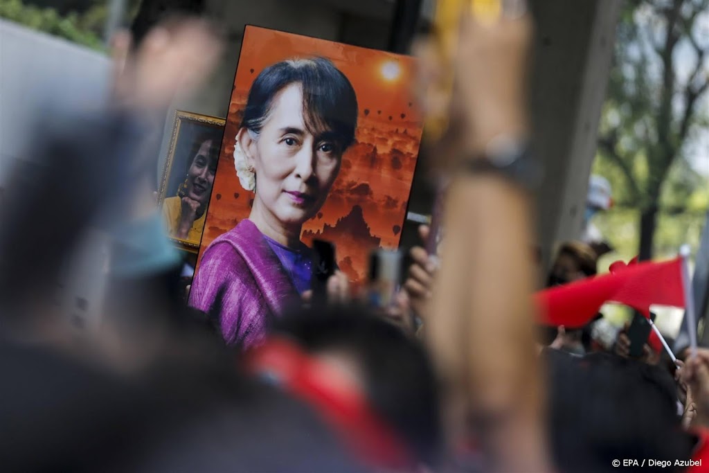 Deels gratie voor veroordeelde leider Myanmar Aung San Suu Kyi 