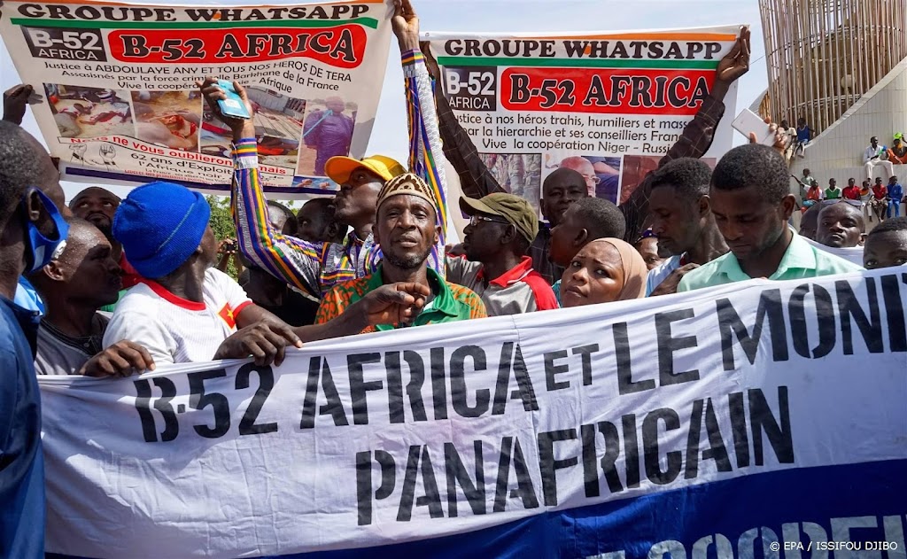Frankrijk gaat Fransen en andere Europeanen evacueren uit Niger