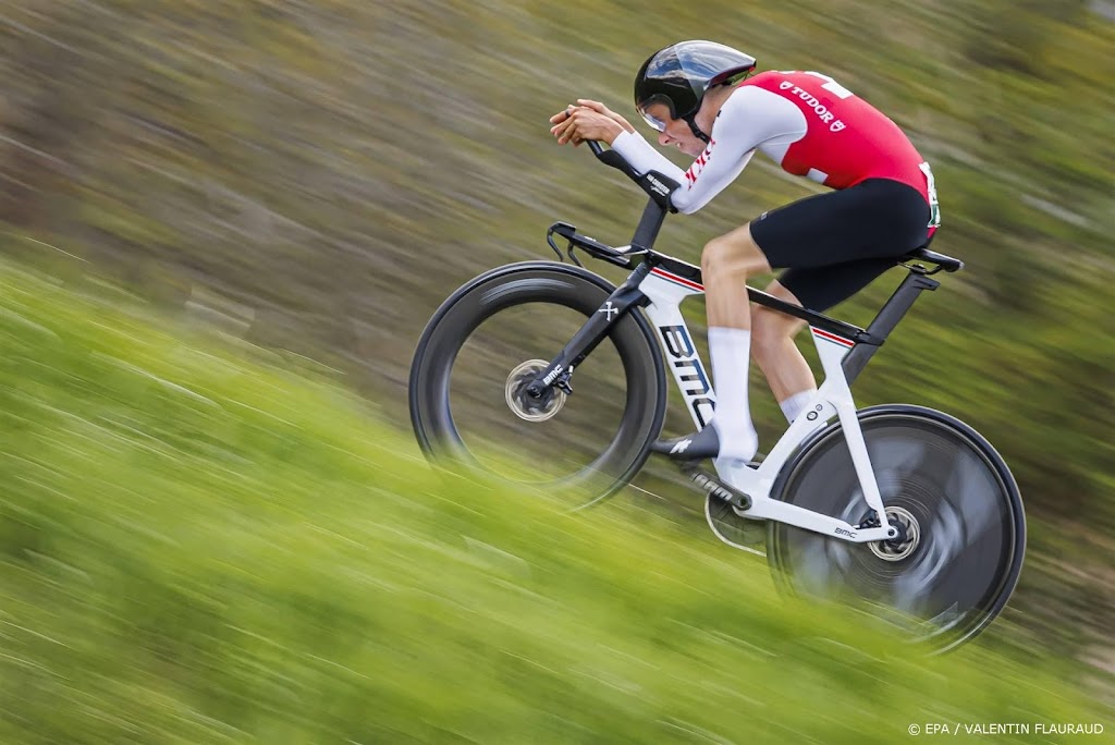 Wielertalent Christen krijgt vertrouwen van UAE Team Emirates