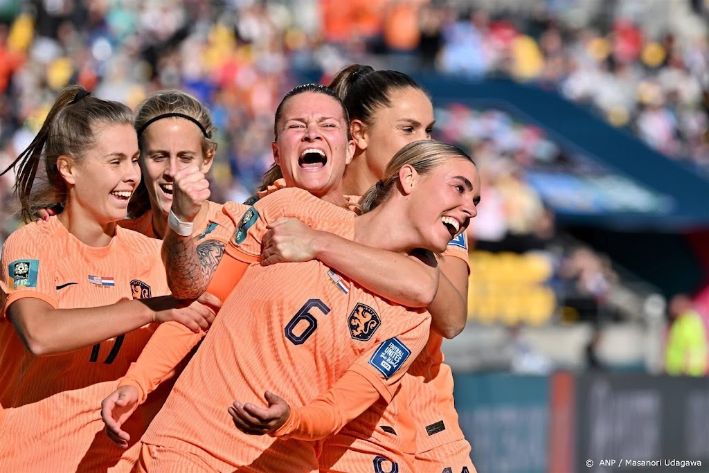 Oranje pakt gewenste groepswinst op WK na 7-0-zege op Vietnam