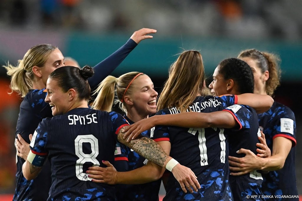 Grootste zege ooit van voetbalsters Oranje op WK