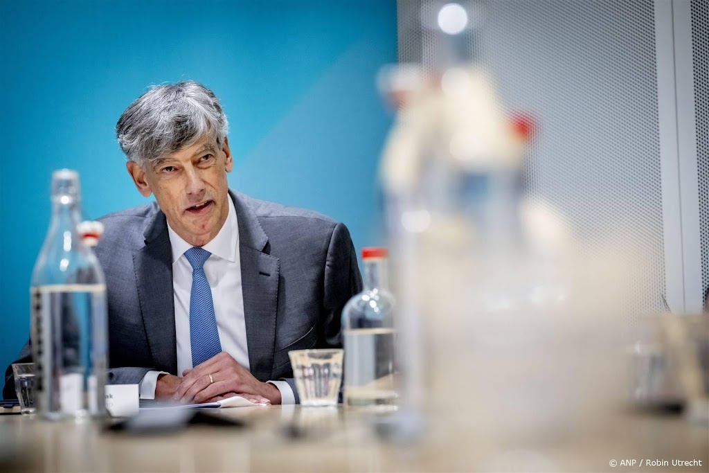Topman Robert Swaak van ABN AMRO kondigt vertrek aan