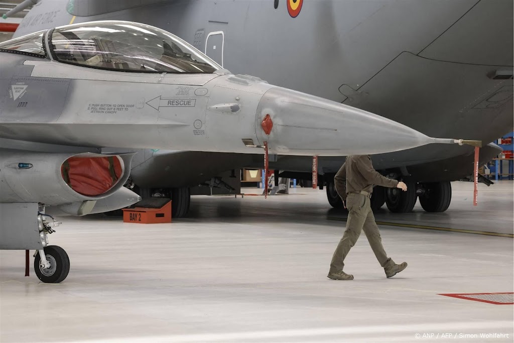 Telegraph: voor het eerst F-16's gezien boven Oekraïne