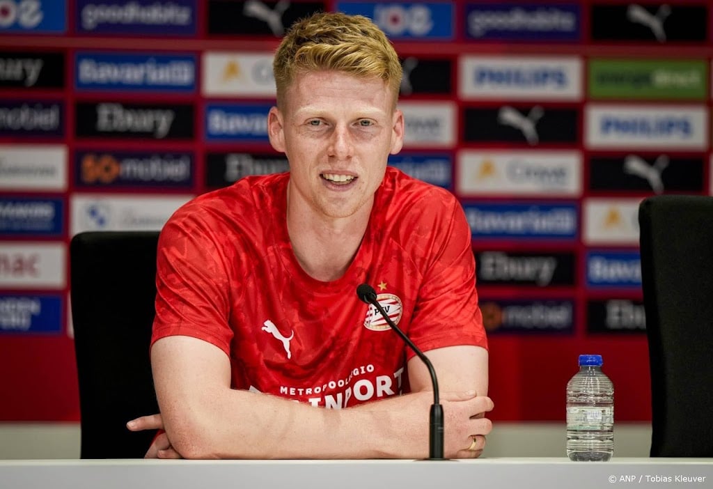PSV-captain Schouten voelt zich na knieoperatie als herboren 