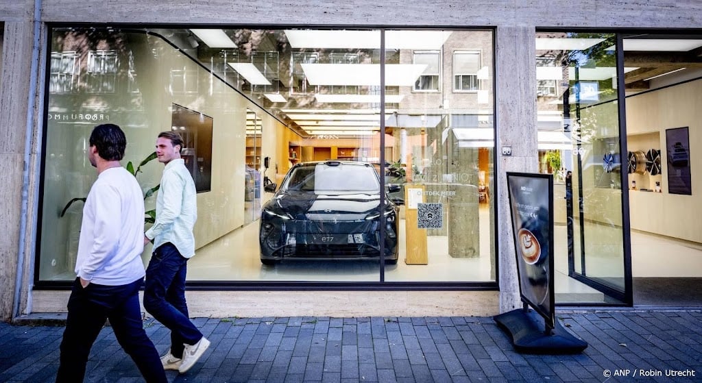 Meer volledig elektrische auto's verkocht, totale verkoop gedaald