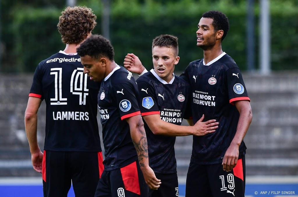 PSV tegen Nõmme Kalju, Mura of Aarhus