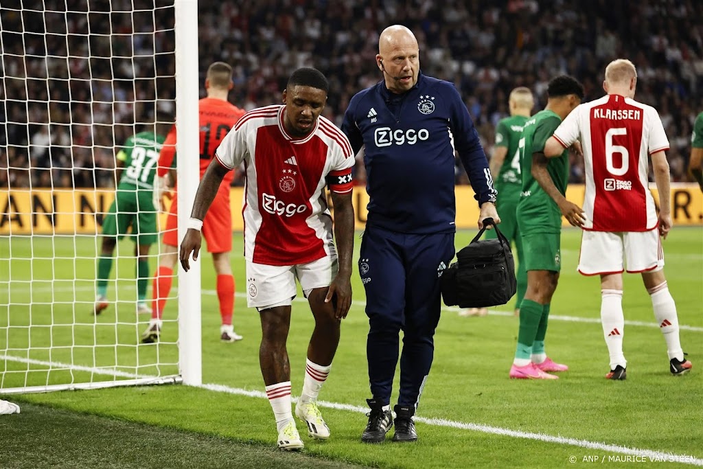 Ajax verwacht geblesseerde Bergwijn snel terug