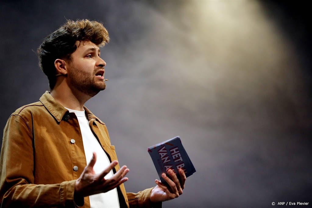 Taakstraffen tot 60 uur voor bedreigen schrijver Pim Lammers