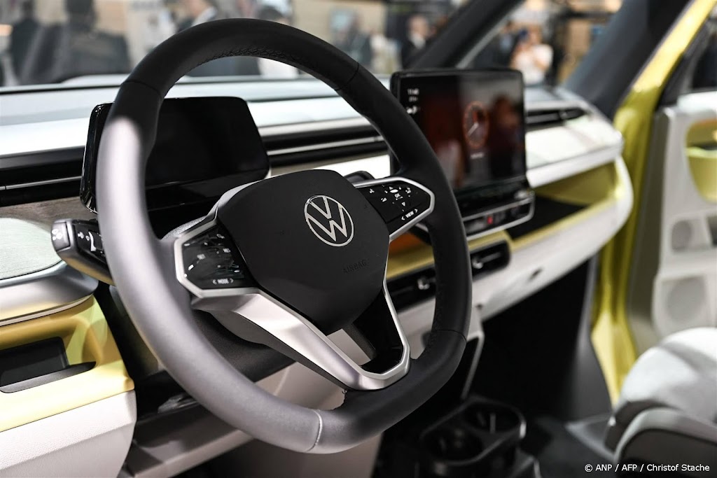Minder auto's verkocht, vooral benzineauto's verliezen terrein