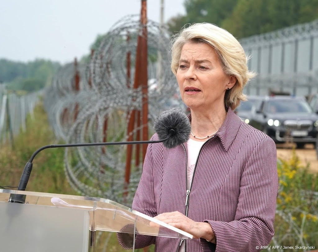 Krant: Rusland verdacht van jammen vliegtuig Von der Leyen