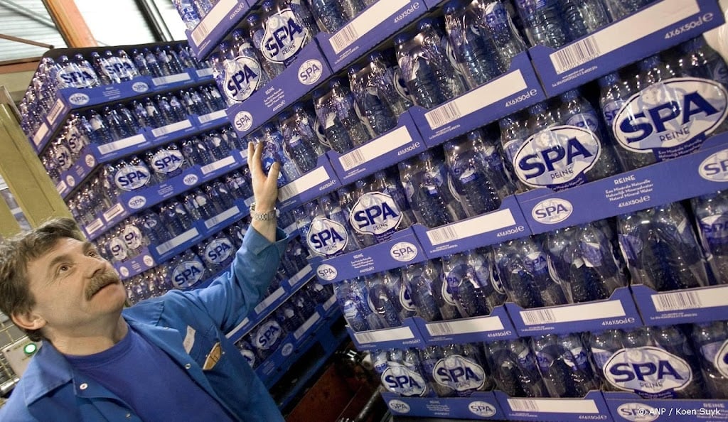 Spa-producent profiteert van zomerse hitte en hamstergedrag